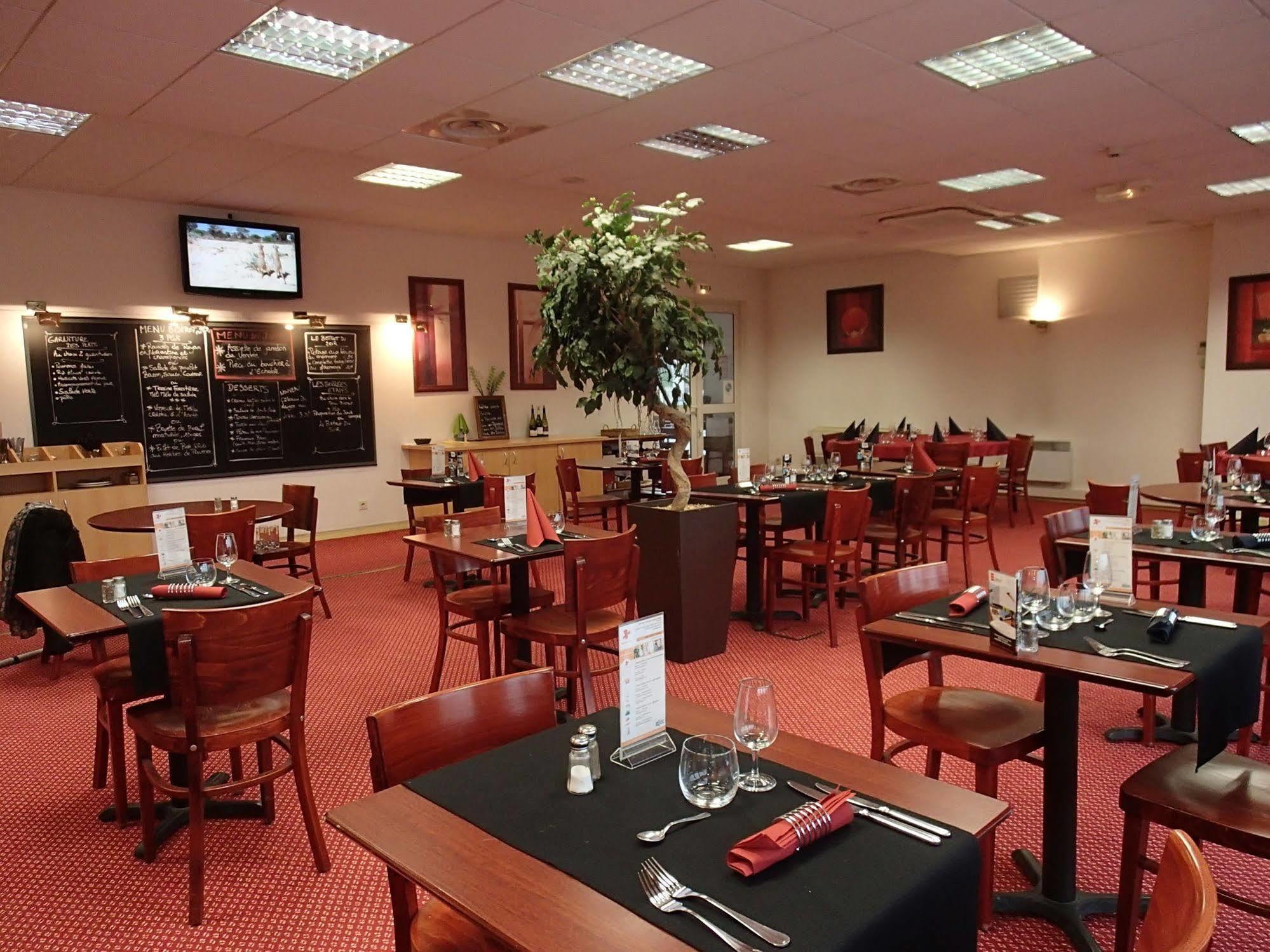Brit Hotel Orleans St Jean De Braye - L'Antares Сен-Жан-де-Бре Екстер'єр фото